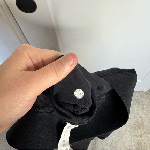 Lululemon X SoulCycle Ride & Reflect Tight 28" Black Full On Luxtreme Size 10 - Picture 8 of 8